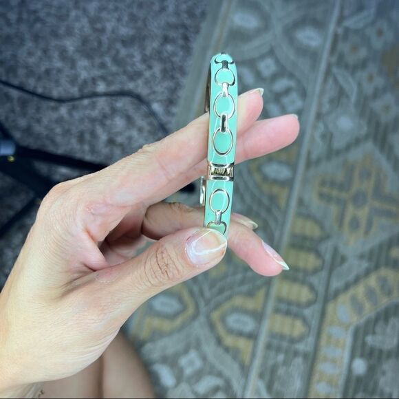 Premier
Design Gold and Mint Bangle Bracelet - Picture 2 of 3